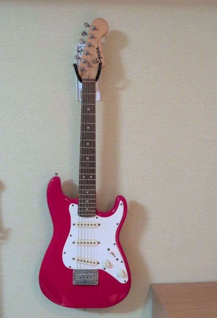 エレキギター　Squier Mini　レッド