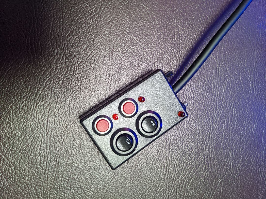 パチンコ実機　海物語AQUA　コントローラ　固定板　手渡し