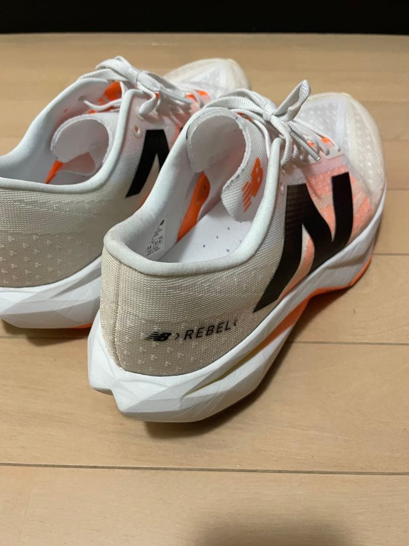 スパイク・シューズ New Balance FuelCell Rebel v4