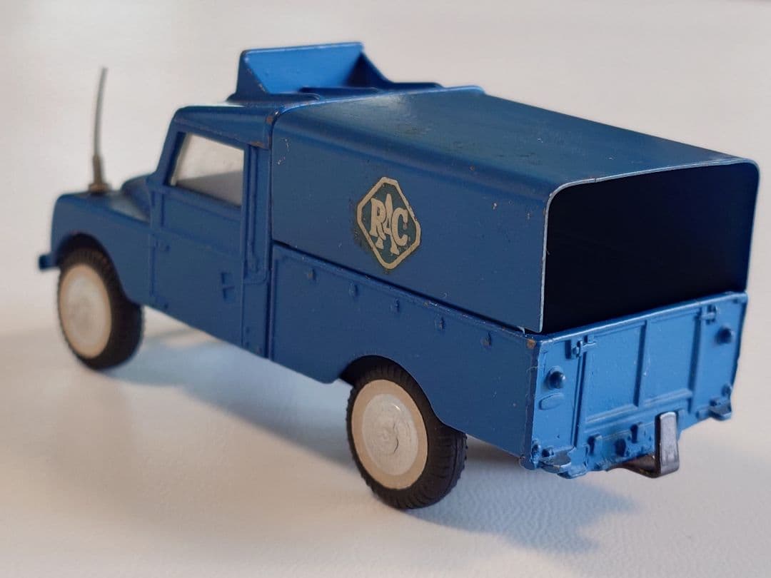ミニカー CORGI NO.416 LAND ROVER RAC Radio Rescue