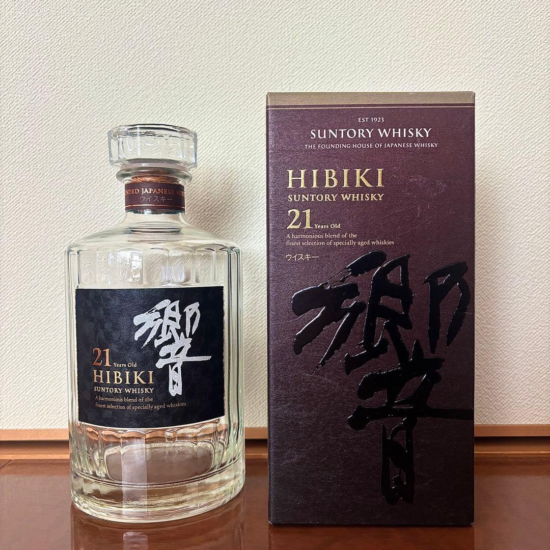 響HIBIKI 21年 ウイスキー 700ml 空瓶　箱付き