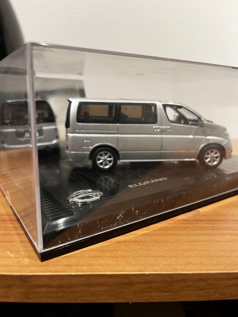 1/43 京商　日産　エルグランド　ダイキャストミニカー