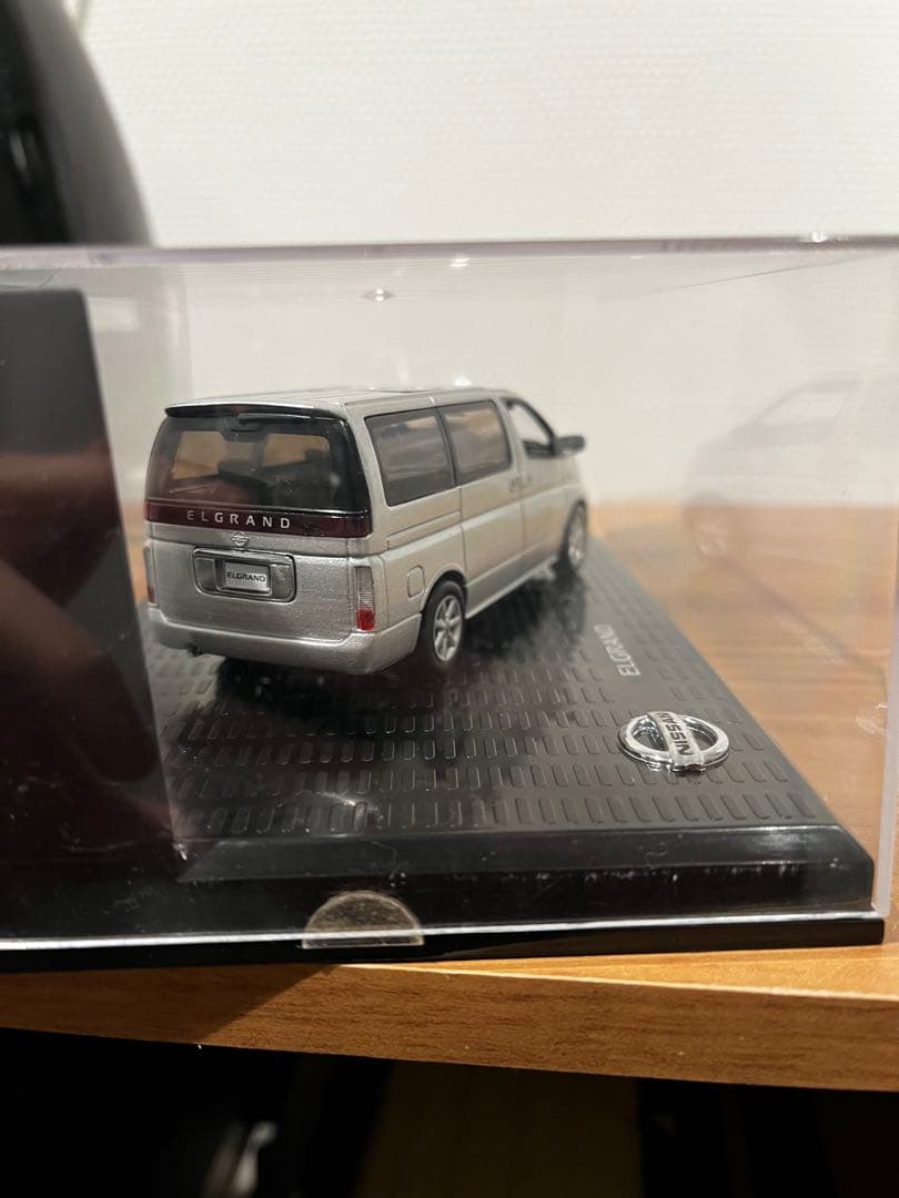 1/43 京商　日産　エルグランド　ダイキャストミニカー