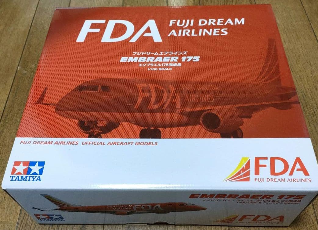 【未使用】タミヤ製ＦＤＡ(フジドリームエアラインズ)1/100エアクラフトモデル