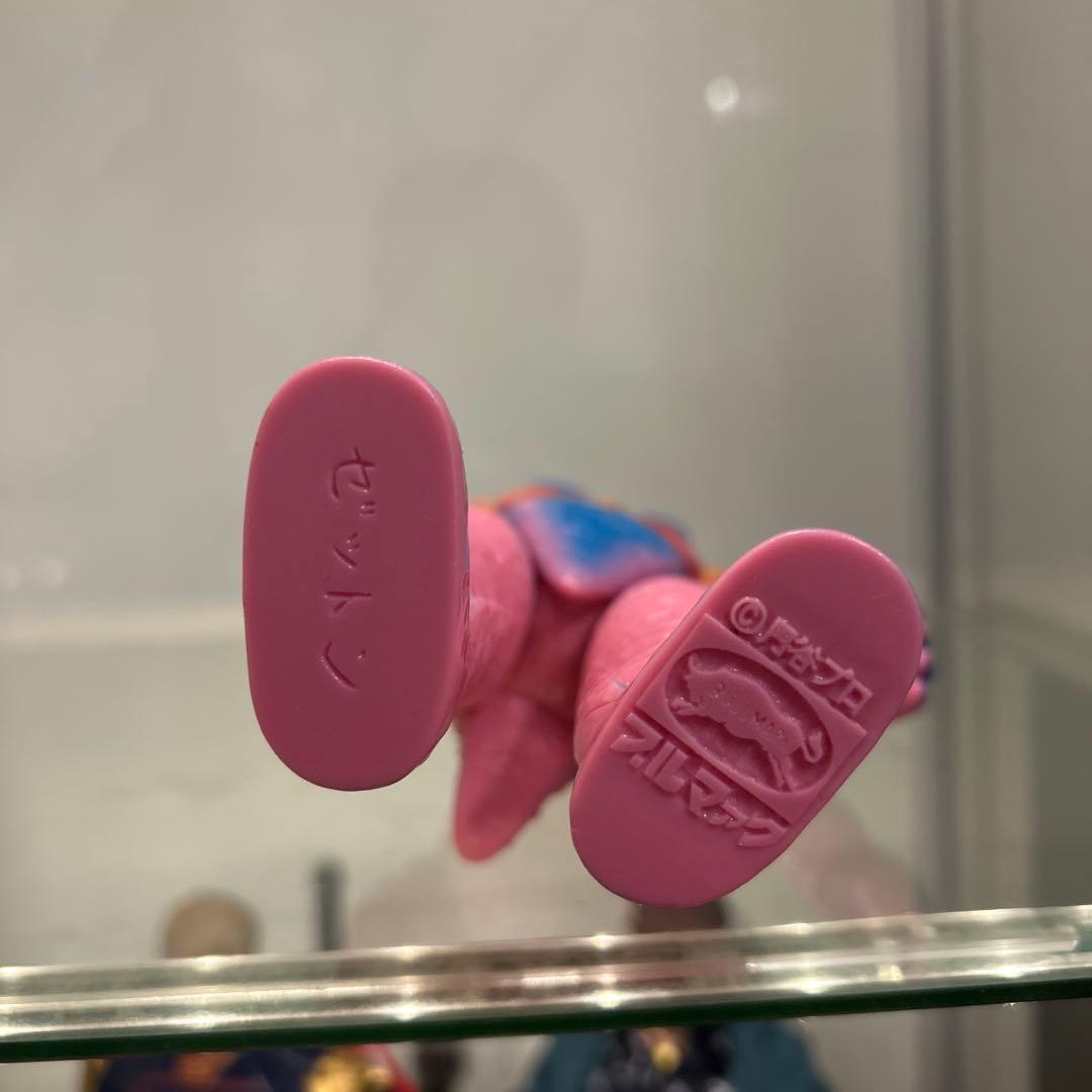 ブルマァク　ゼットン