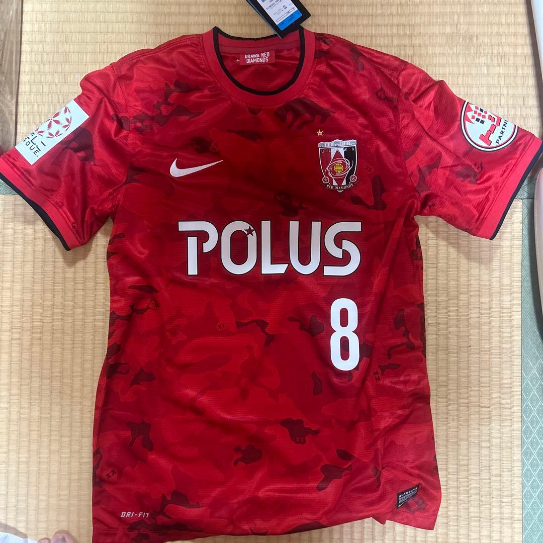 浦和レッズ なるもと8番 DRI-FIT シャツ　直筆サイン