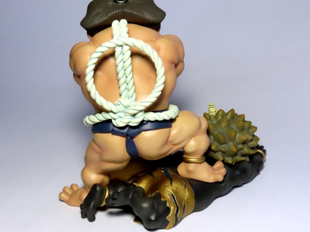 【瀧下和之】　千代の富士　　鬼踏み：黒　　千代の富士フィギュア