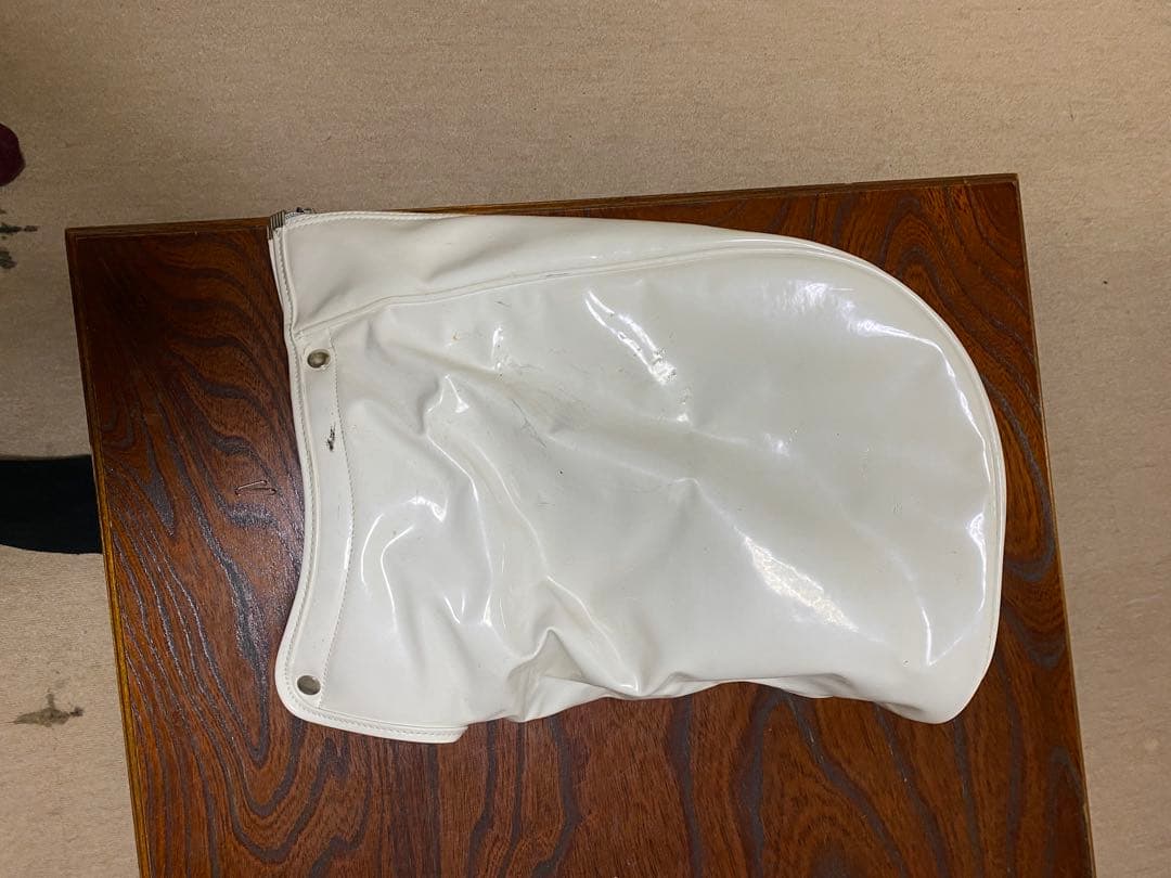 【数量限定品】 PsychoBunny キャディバッグ ホワイト エナメル 中古