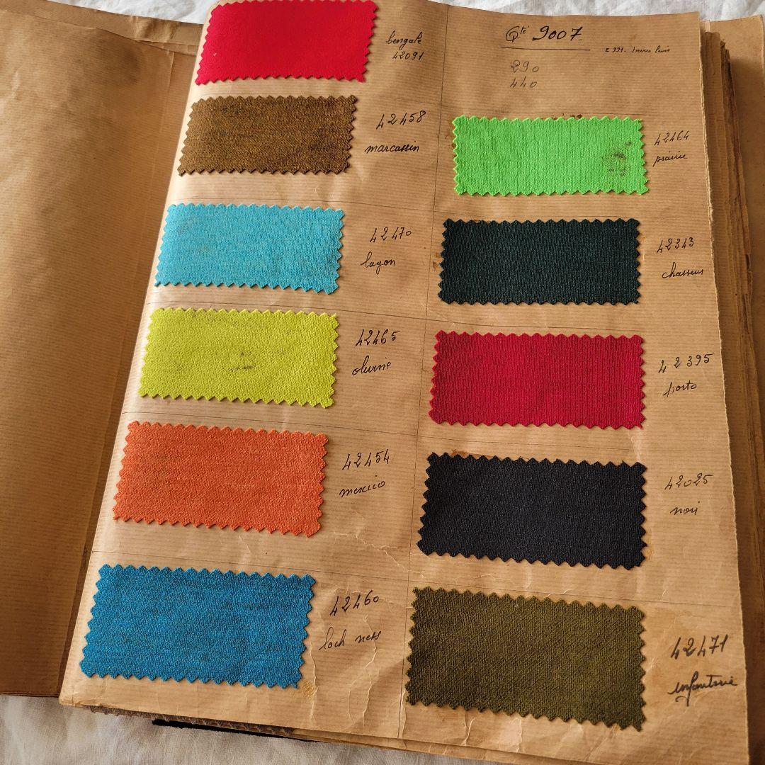 フランス　アンティーク　生地　見本帳