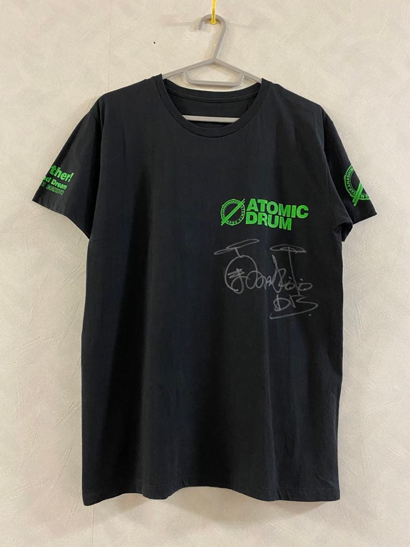 美品 ATMIC DRUM 高橋まこと 直筆サイン入り Tシャツ サイズM