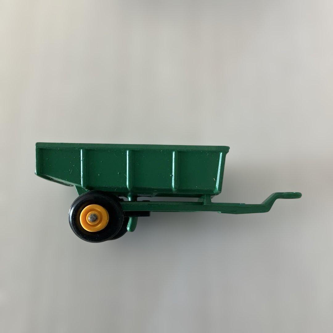 ミニカー　マッチボックス　51 ティッピングトレーラー