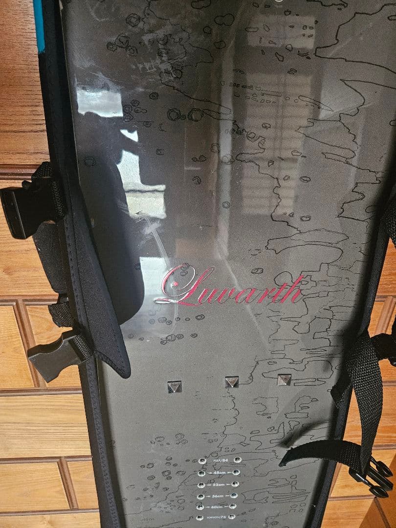 YONEX LUVARTH ヨネックス ラヴァース　ラバース　スノーボード