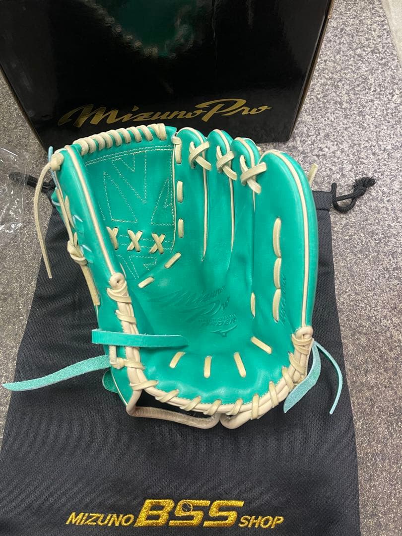 【早い者勝ち！】 ミズノプロ硬式オーダーグラブ投手用