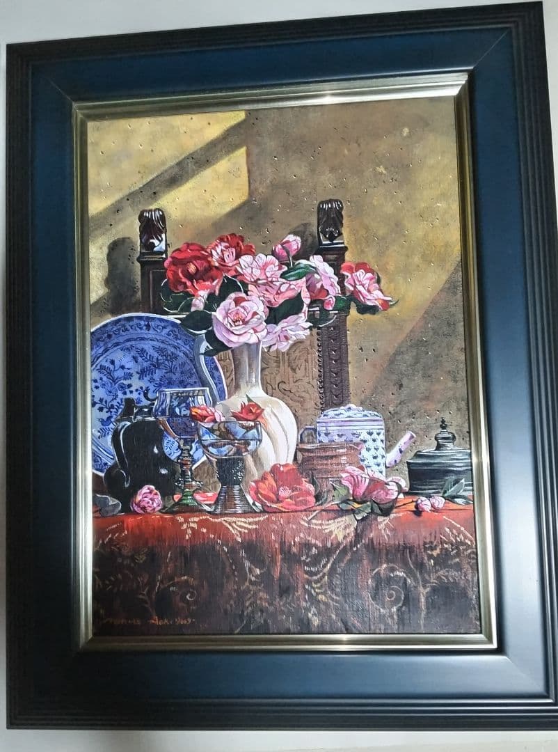 青木敏郎、絵画、油彩4号、椿・レーマ杯・染付皿、新品高級額縁、肉筆保証。