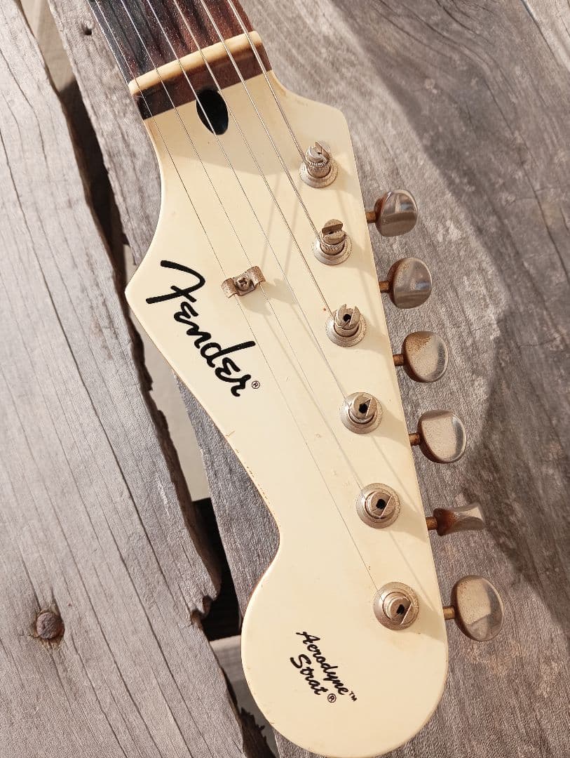 フェンダージャパンエアロダインミディアムスケール