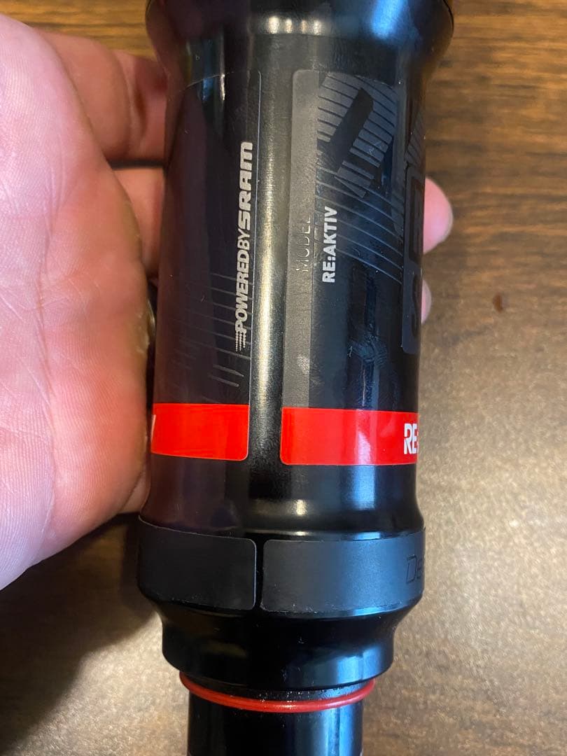 Rock Shox DELUXE サスペンション