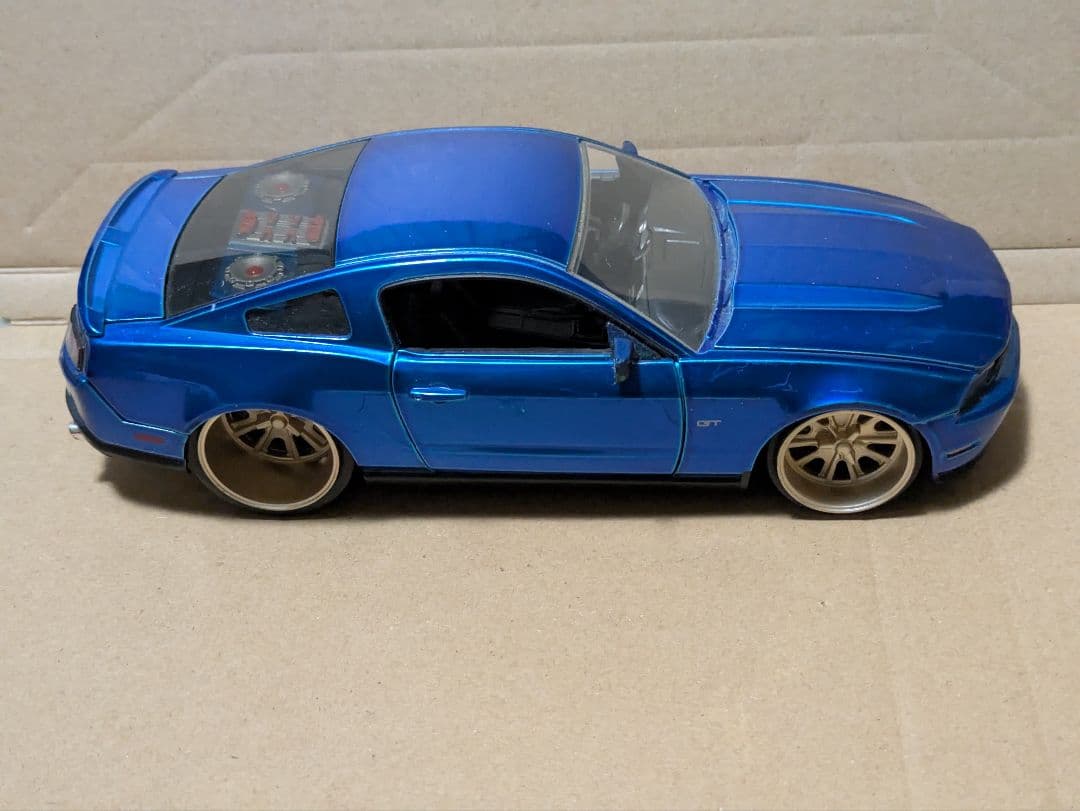 jada 2010年式 フォード マスタング GT