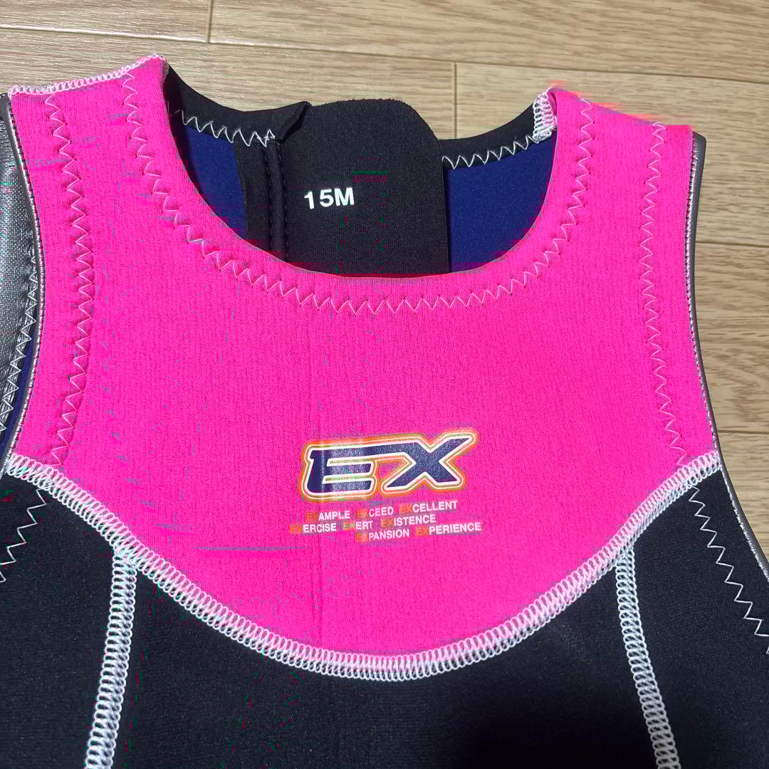 ウォームスーツDCN 保温水着 ５分丈　レディース女性用サイズ１５M ワンピース