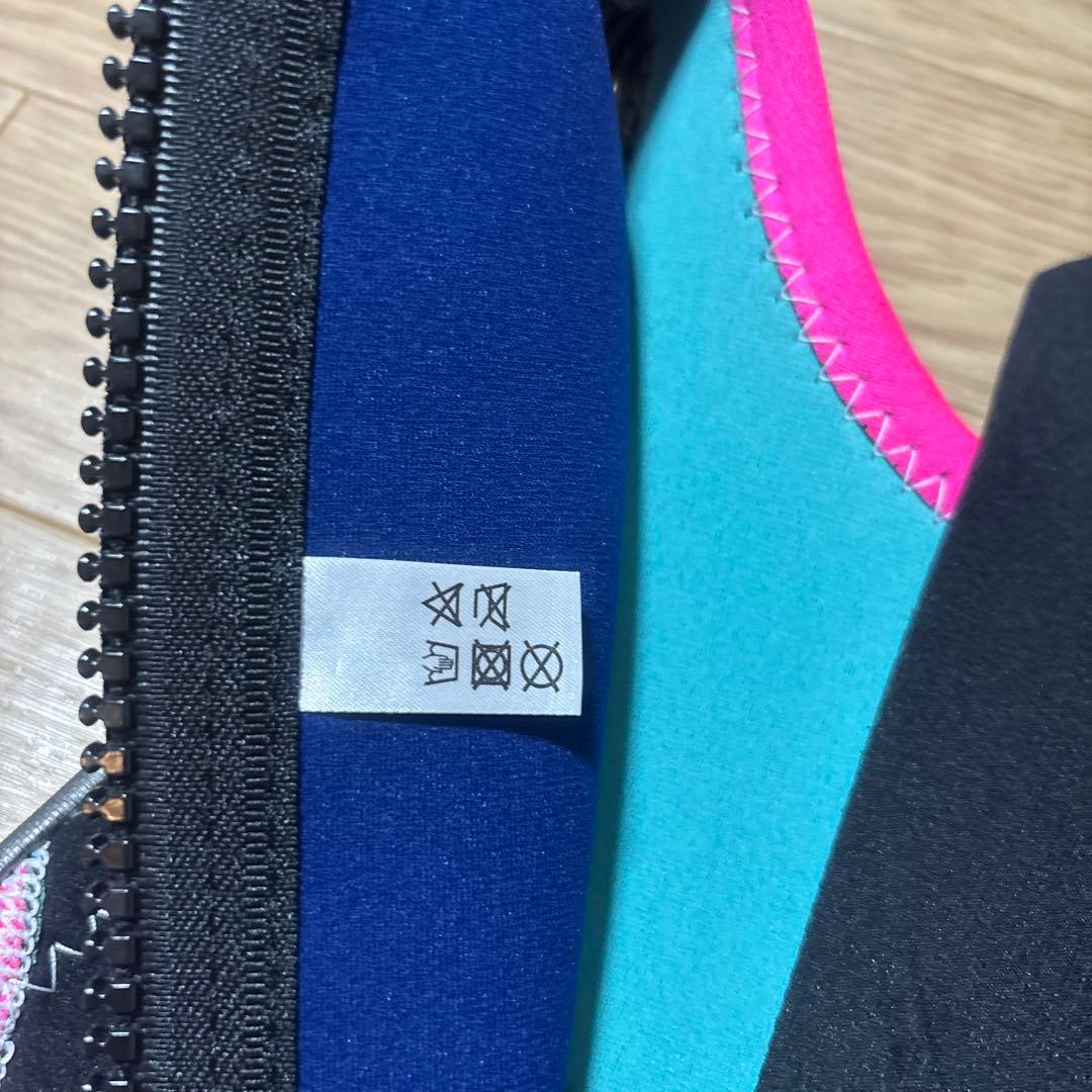 ウォームスーツDCN 保温水着 ５分丈　レディース女性用サイズ１５M ワンピース