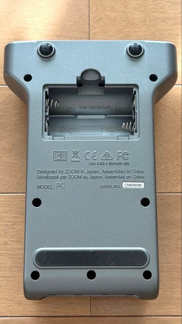 Zoom PodTrak P4 マルチトラックレコーダー SDカード付き