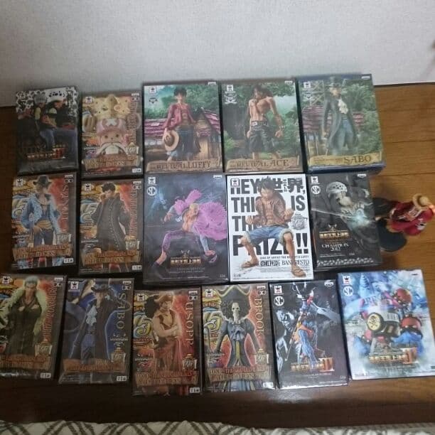 ワンピースフィギュア17種類(１つ箱なし)