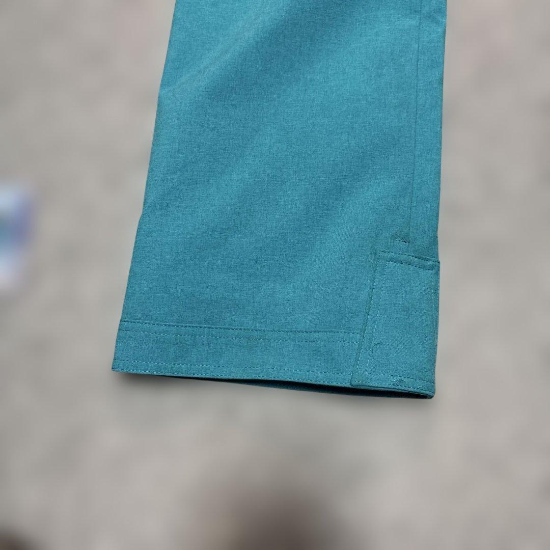 デサント　子ども用スキーウェアセット（青・黄・黒）