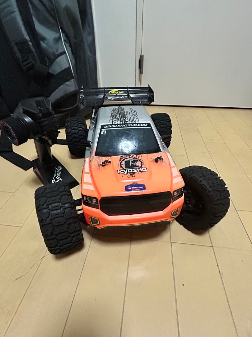 KYOSYO ニトロトラッカー　エンジンラジコンカー