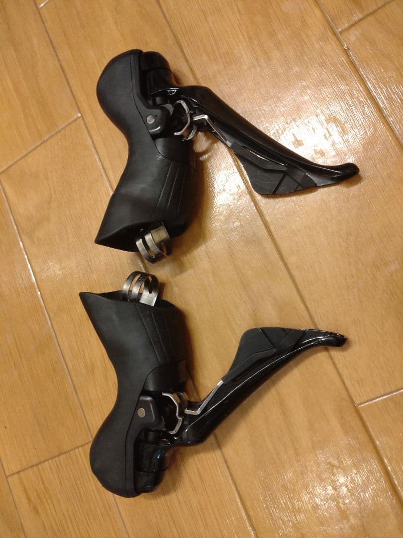 SHIMANO STIレバー ST-R7020 油圧ブレーキ BR-R7070