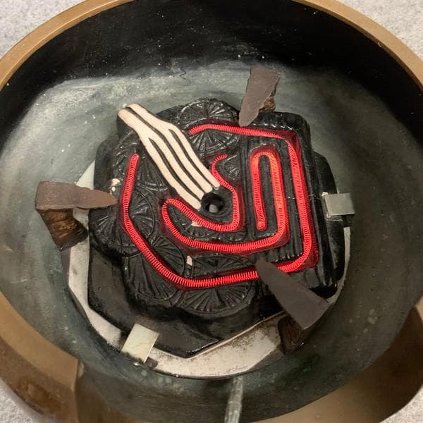 鉄製茶釜唐銅面取風炉野々田式炭型100V600W電熱器付き [B32664]