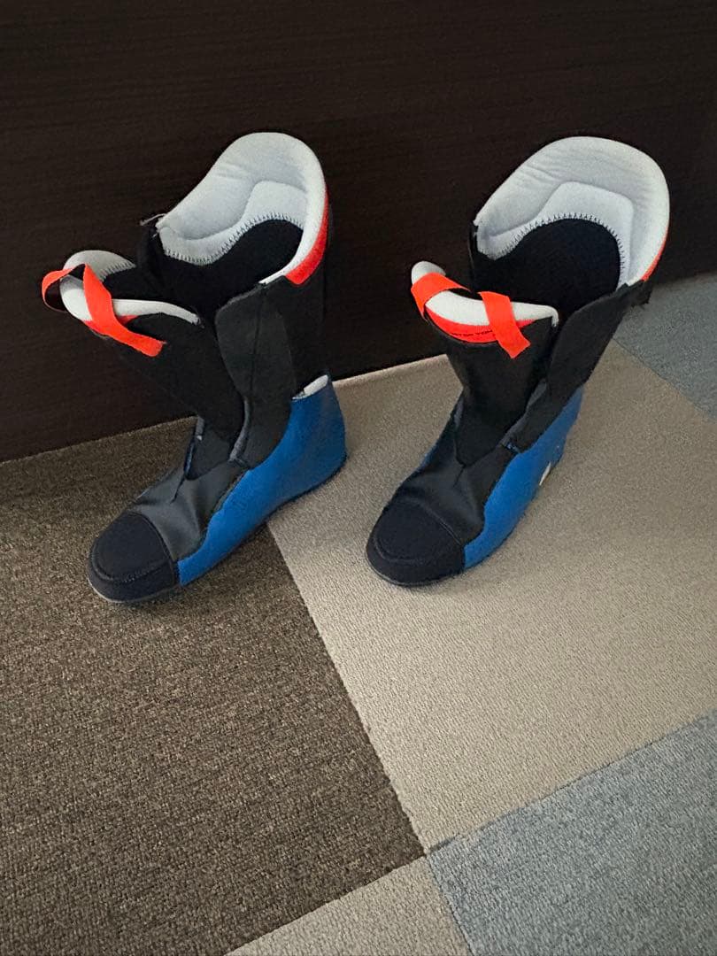 いけこ　LANGE FIS 130 男性用スキーブーツ