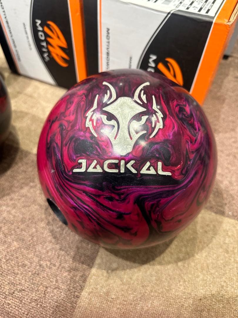 MOTIV クリムゾンジャッカル　モーティブ　15ポンドボウリングボール
