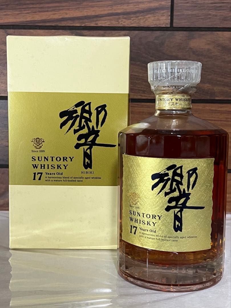 サントリー　響 Hibiki 17年　ゴールドラベル