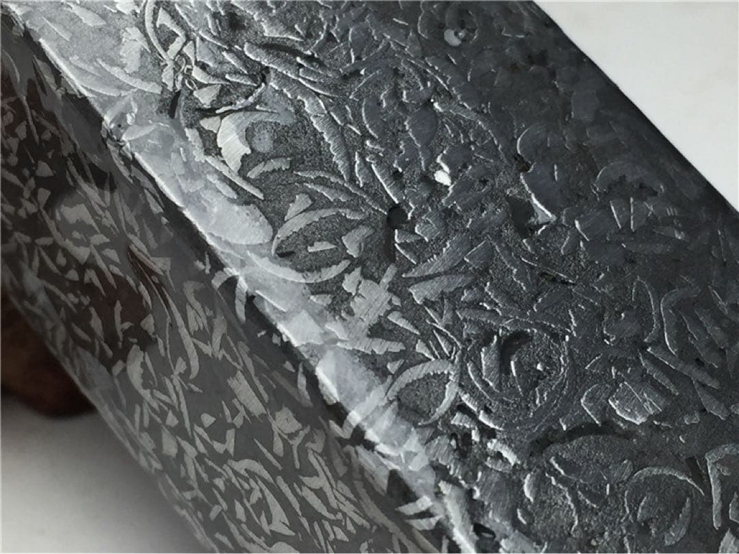 ☆ 希少 鉄隕石・ムオニオナルスタ 隕石ブロック　　磁石に付く コーティング済！