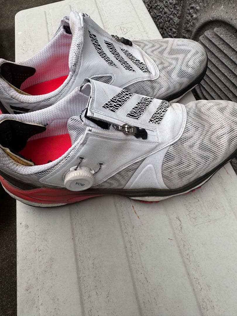 adidas BOOST ゴルフシューズ