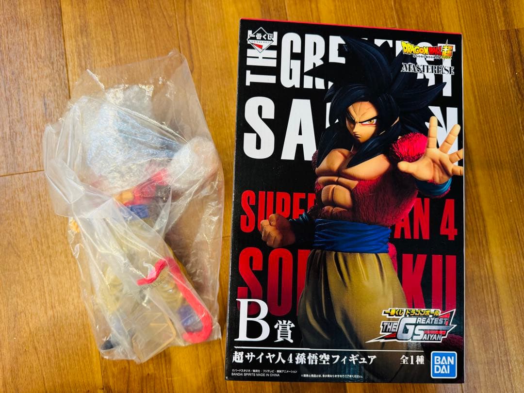 未使用に近い　4点　一番くじ　スーパーサイヤ人4　孫悟空ベジータゴジータ黄金大猿