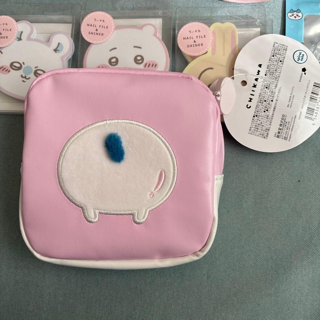 新品　ちいかわ　美容セット　ポーチ　ハンドクリーム　ミルク　ネイル　ファイル