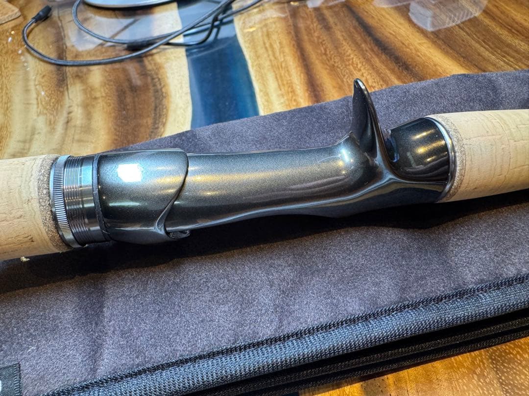 シマノ　カーディフ ストリームプレミアム B64L