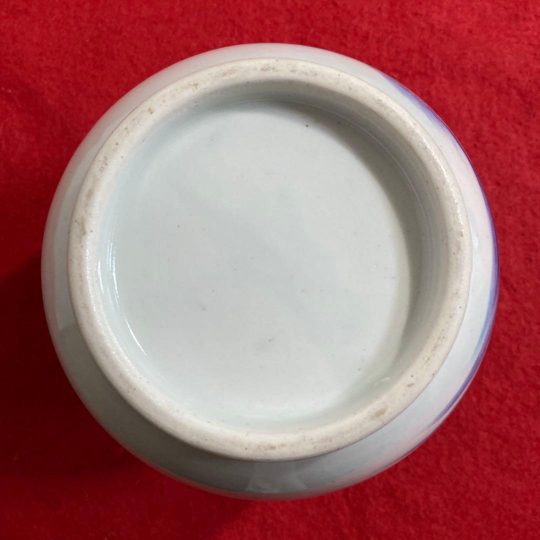 佐世保　平戸三川内焼　　　　　　　　　　　　　　白磁染付鯉図水指（漆塗り蓋付き）