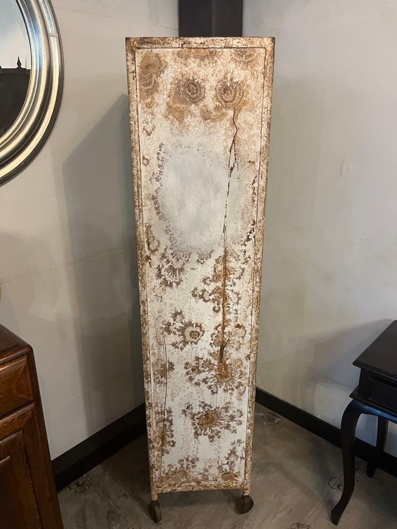 インダストリアル　ロッカー　ヴィンテージ　シャビー