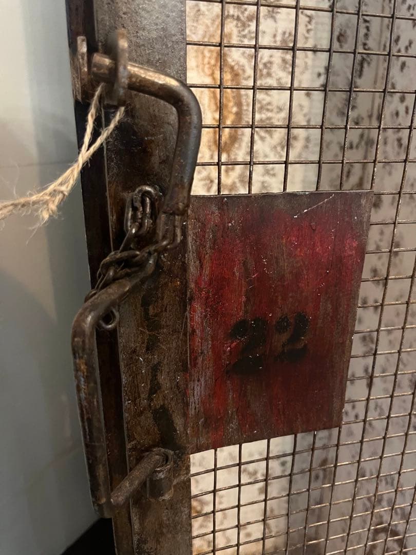 インダストリアル　ロッカー　ヴィンテージ　シャビー