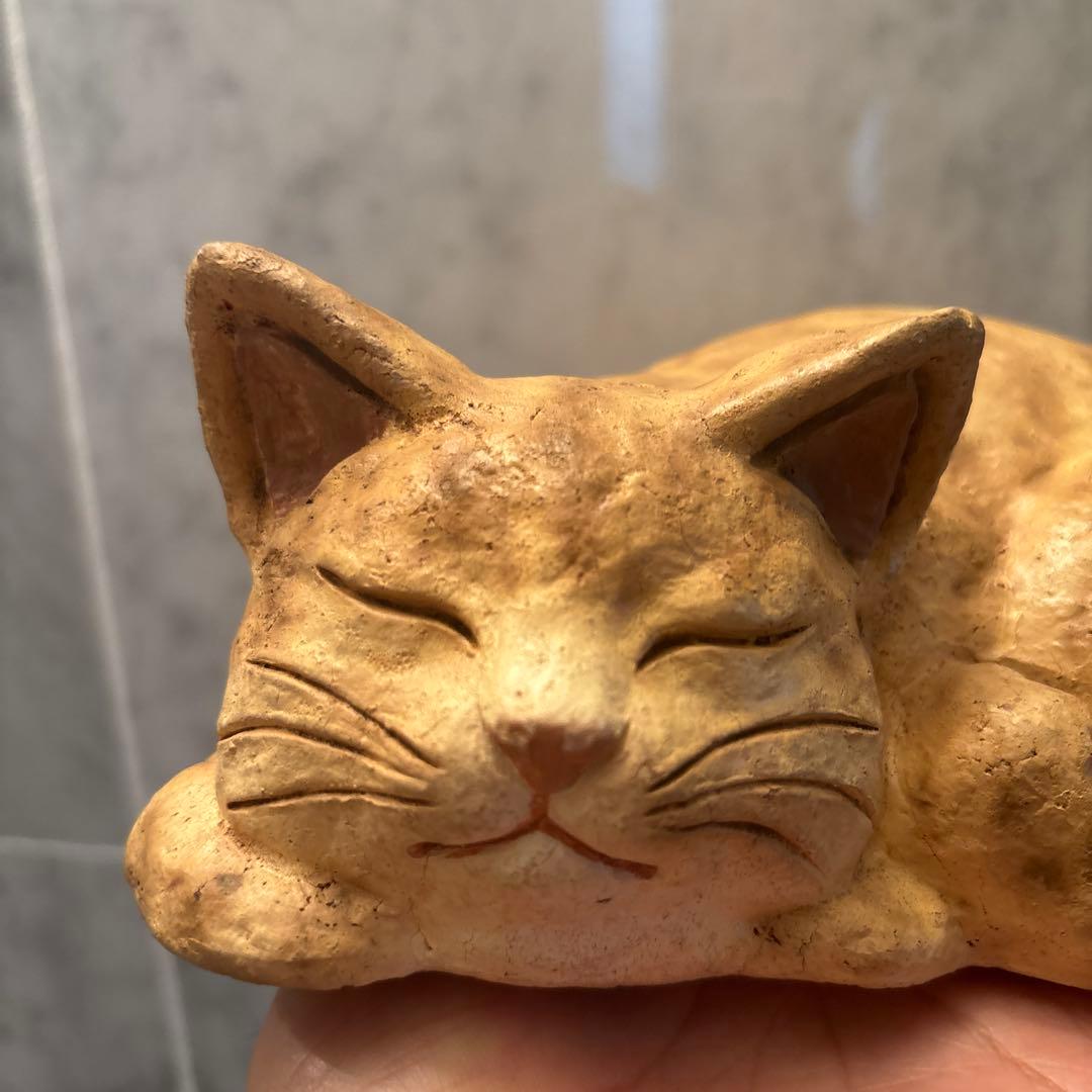 ヴィンテージ　手描きの瞳が美しいジブリ映画に出てきそうな猫の陶器オブジェ