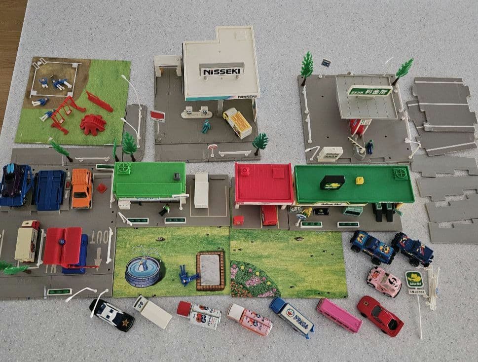 トミカタウン DX ひろがるまちセット+αとミニカー　廃盤　旧トミカ