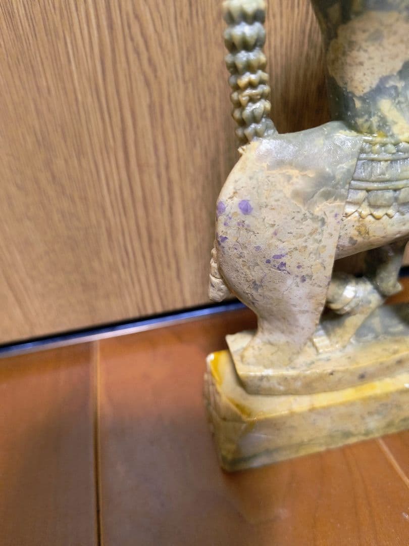 カンボジア　アプサラ像　翡翠　希少　レア　美品