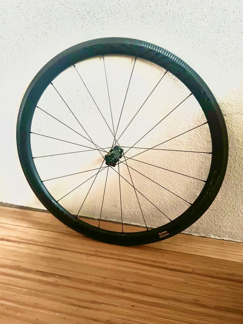 ◆鬼軽！カーボンホイールCarbon前輪◆640g！