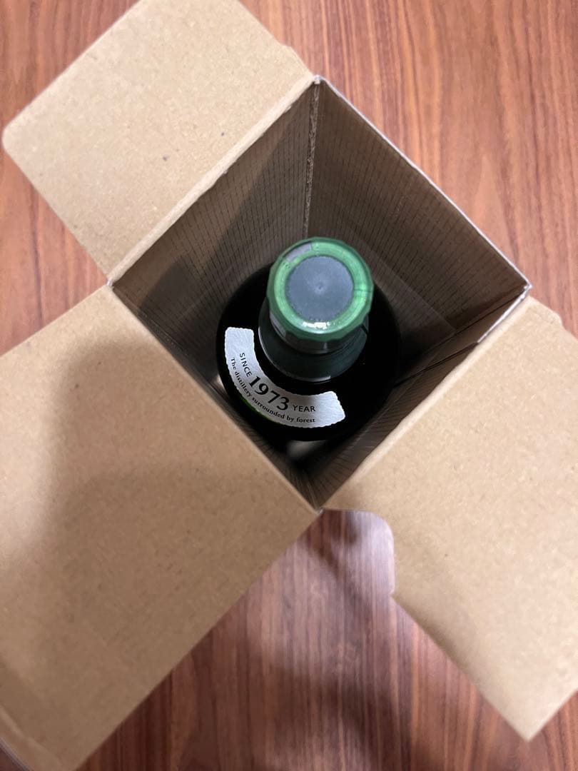 サントリー　白州　シングルモルト　700ml 箱付き　新品未開封