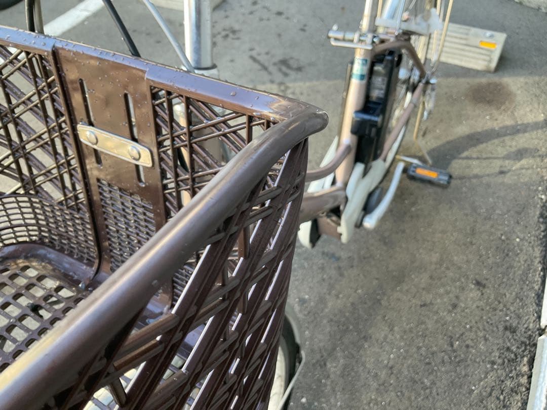 パナソニック新機種電動アシスト自転車vivi26インチシルバー系アルミボディー