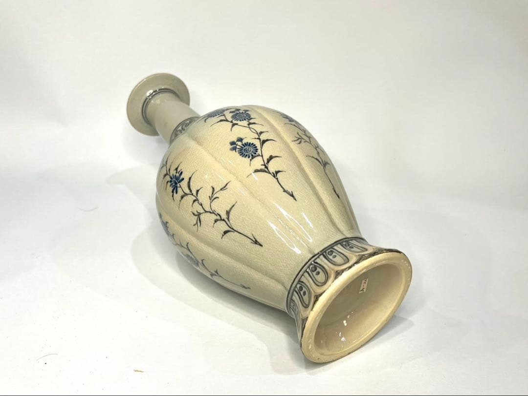 十四代沈壽官 瓜型染付花瓶