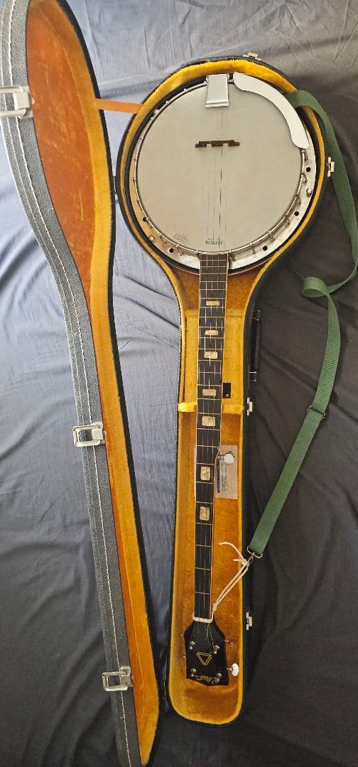 バンジョー ハードケース付き