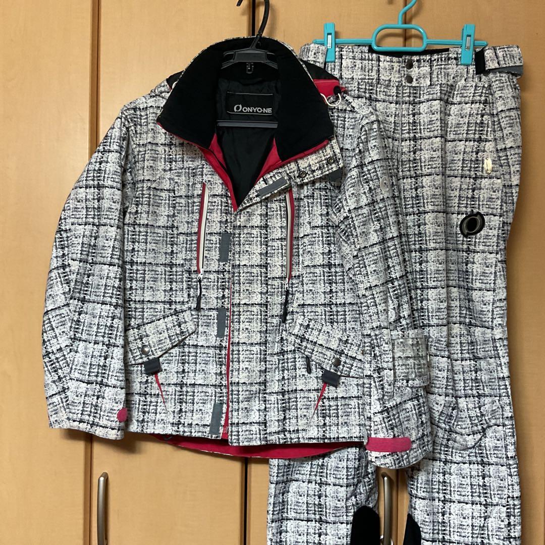 オンヨネスキーウェア 上下　チェック柄　ユニセックスSS