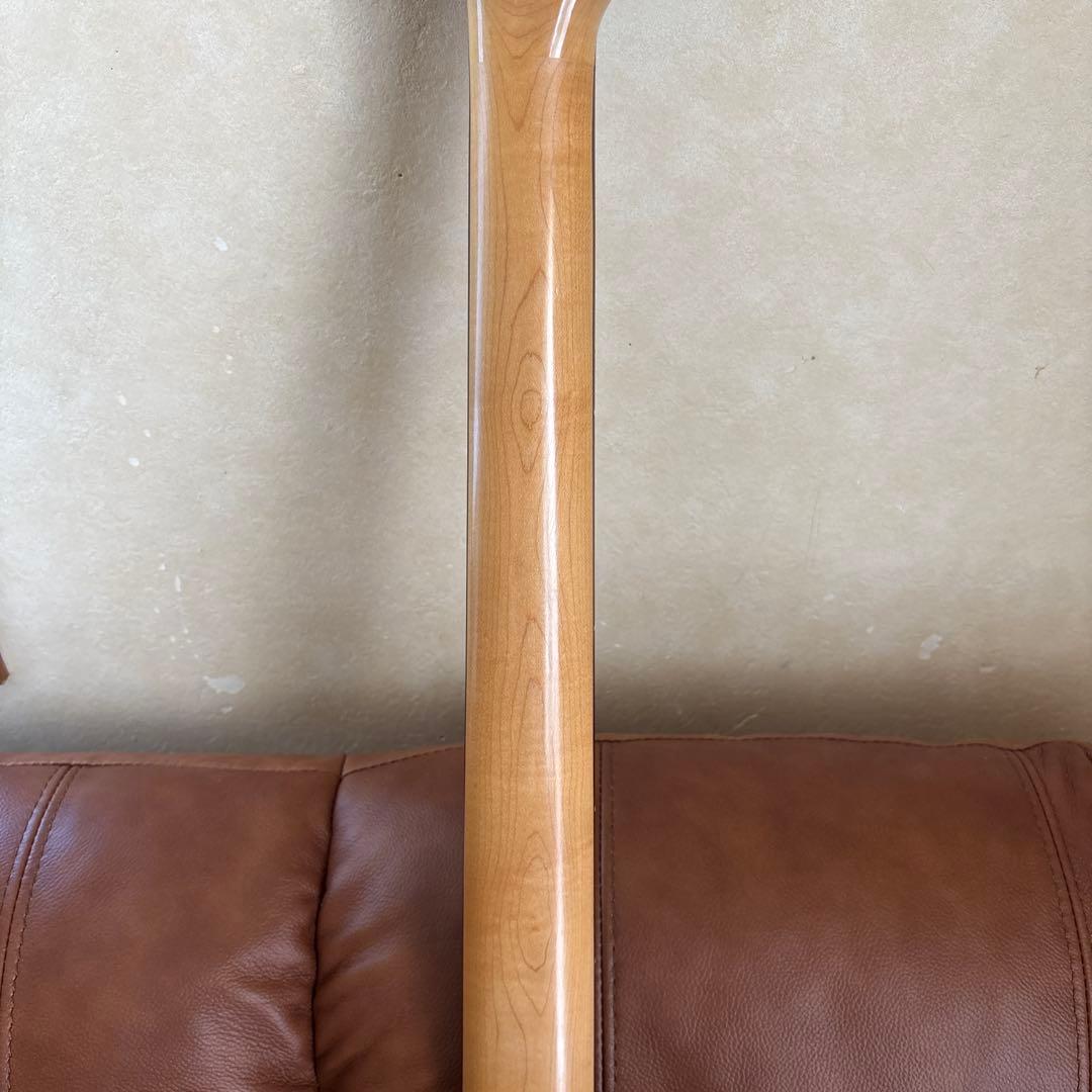 エレキベース ブラック　Sterling Ray34